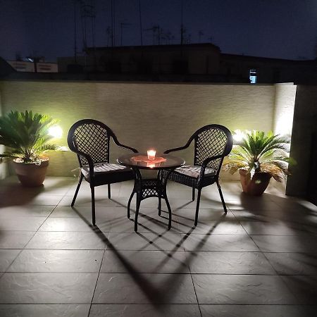 شقة La Terrazza Del Corso نابولي المظهر الخارجي الصورة