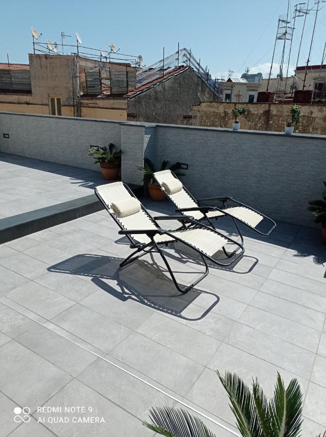 شقة La Terrazza Del Corso نابولي المظهر الخارجي الصورة