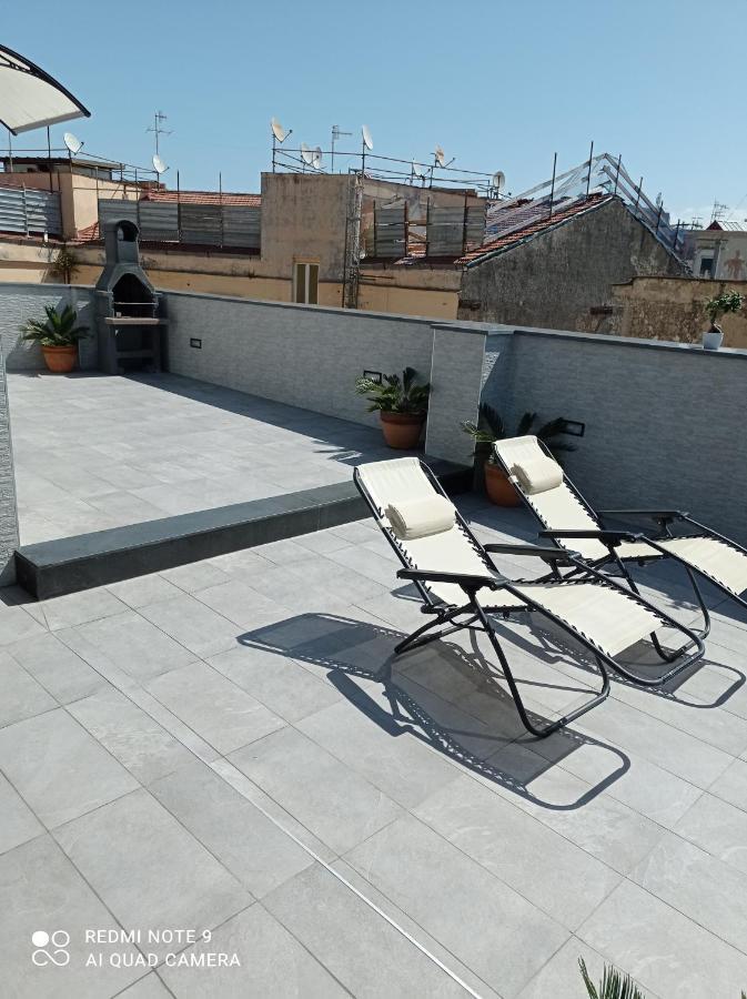شقة La Terrazza Del Corso نابولي المظهر الخارجي الصورة